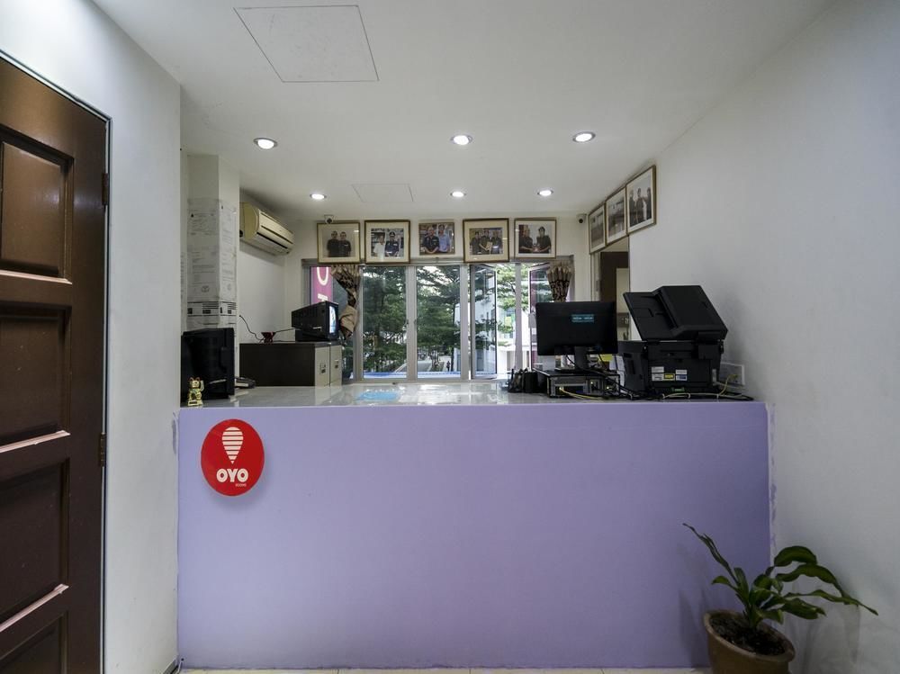 Oyo 280 Hotel Dragon Inn Куала-Лумпур Экстерьер фото