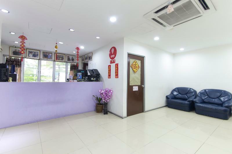 Oyo 280 Hotel Dragon Inn Куала-Лумпур Экстерьер фото