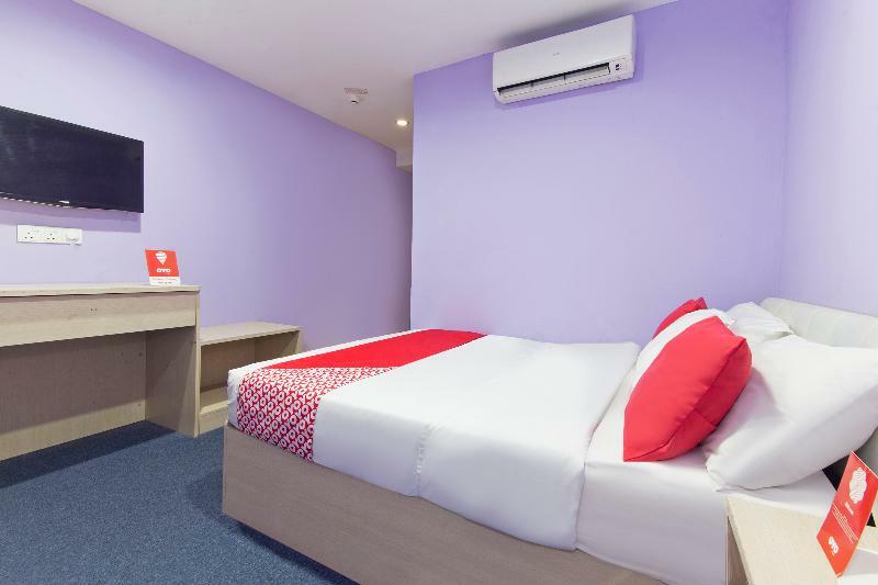 Oyo 280 Hotel Dragon Inn Куала-Лумпур Экстерьер фото