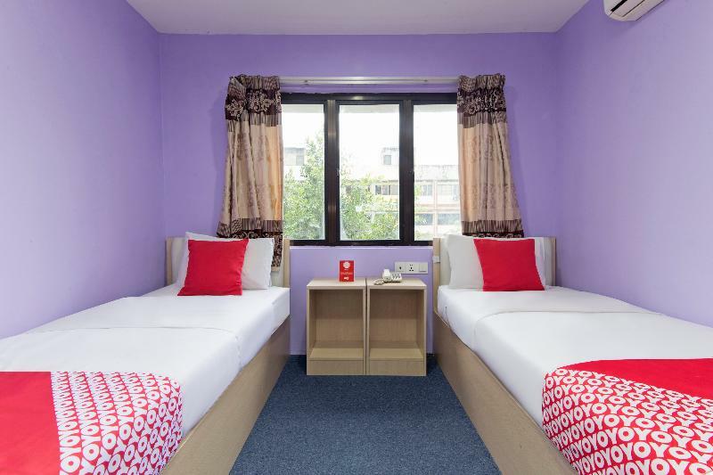 Oyo 280 Hotel Dragon Inn Куала-Лумпур Экстерьер фото