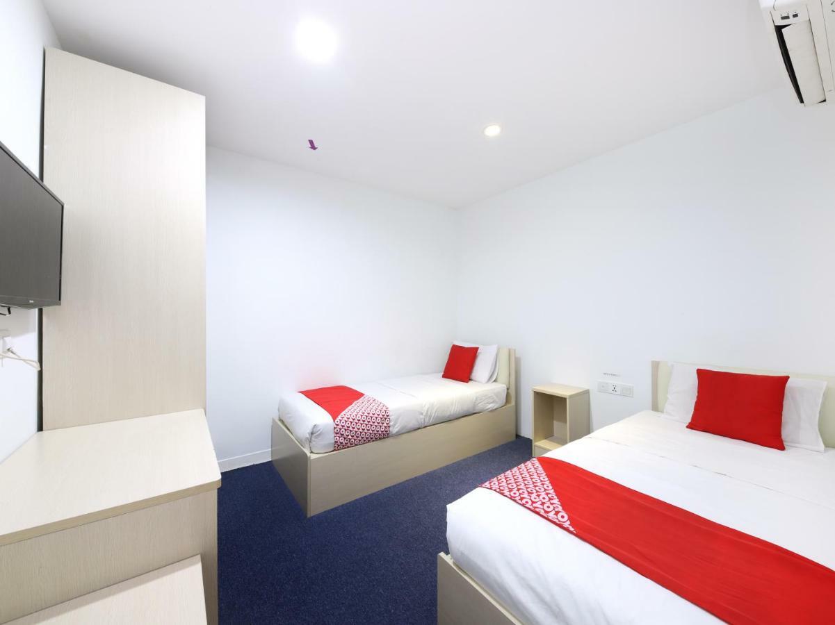 Oyo 280 Hotel Dragon Inn Куала-Лумпур Экстерьер фото