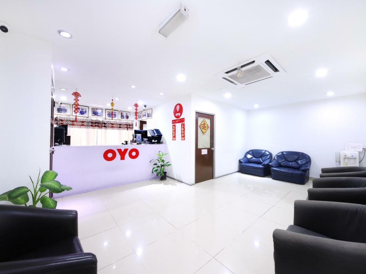 Oyo 280 Hotel Dragon Inn Куала-Лумпур Экстерьер фото